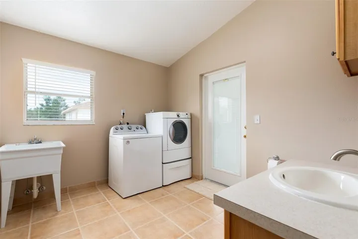 Primary Suite - Half Bath / Laundry