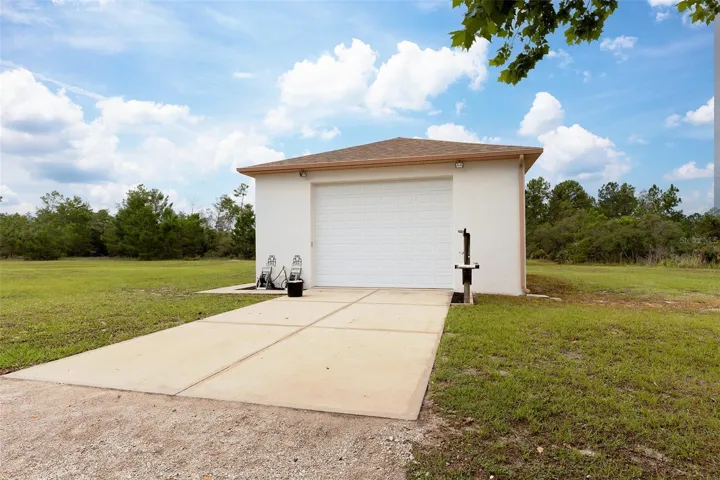 Detached Garage / Workshop