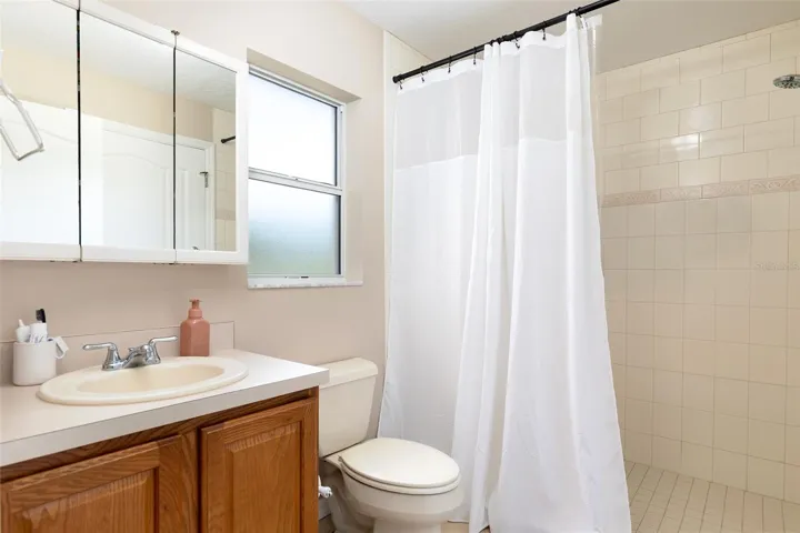 Bath 4 (Detached In-Law Suite)