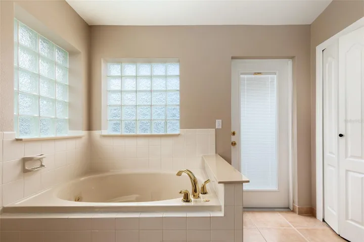 Primary Suite - Bath 1