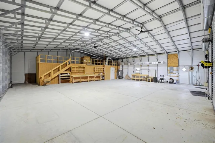 Inside of detached garage.... All under air...