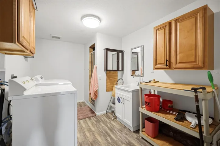 Apartment in back of the detached garage