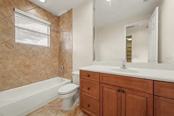 Upstair Bathroom