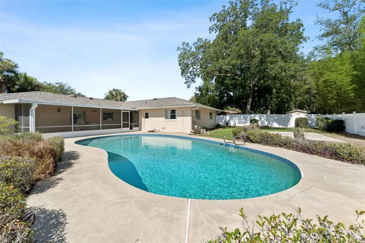 Imagine unwinding after a long day with a refreshing dip in the sparkling pool, then soaking up the Florida sunshine while lounging on the spacious pool deck.