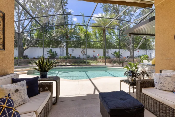 Gorgeous Pool, Patio, & Outdoor Kitchen