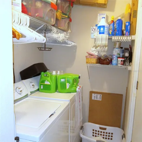 LAUNDRY AREA