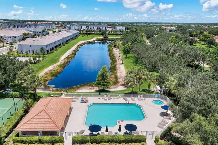 Community Pool/Cabana - Groves at OB