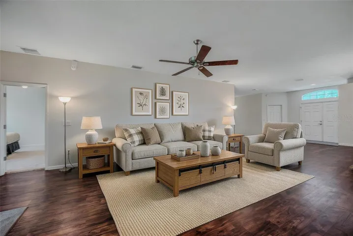 Virtually staged greatroom.