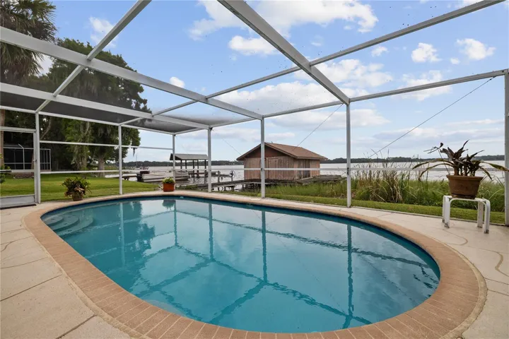 Screened Pool