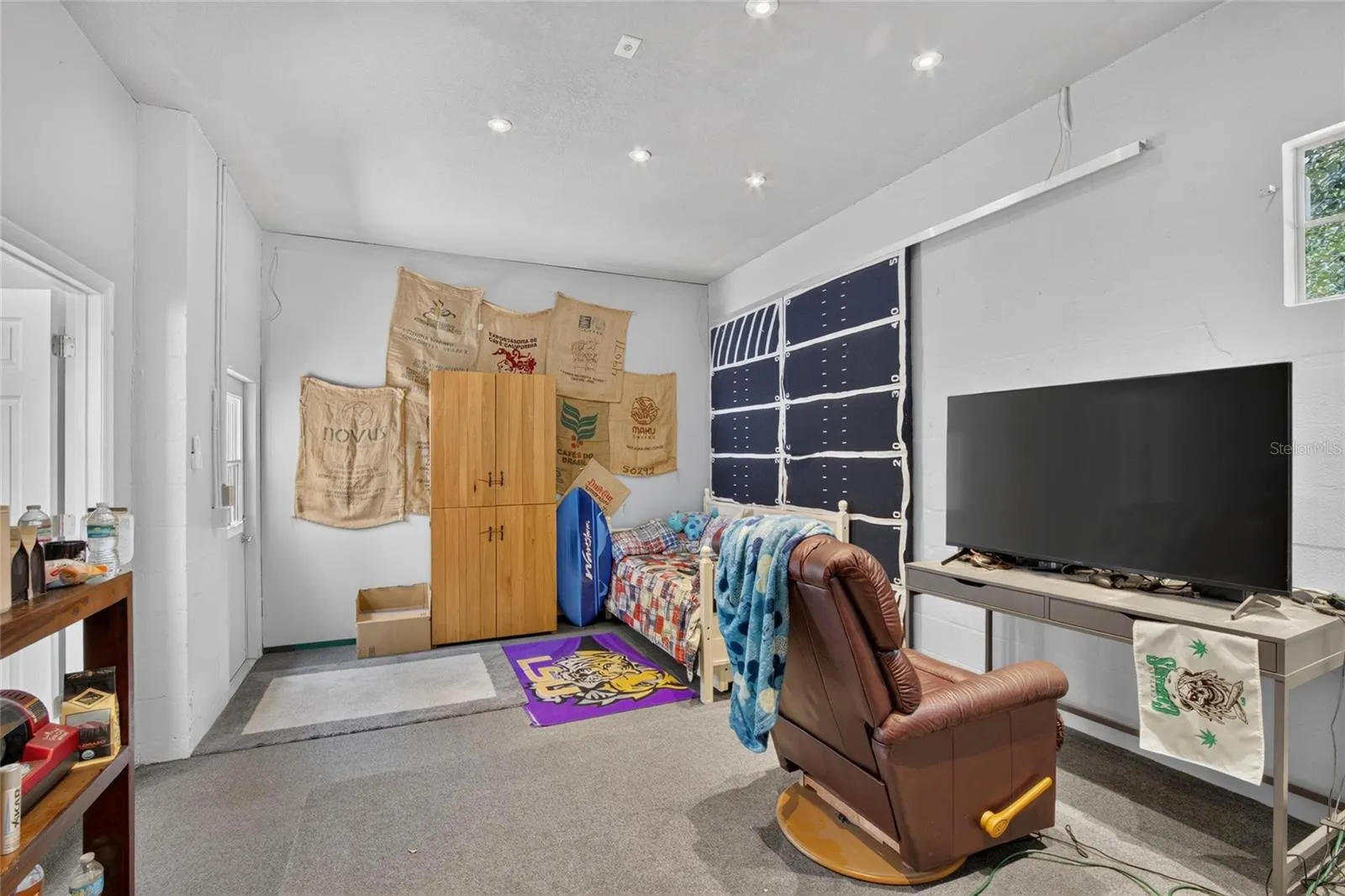 Finished Garage/bonus room