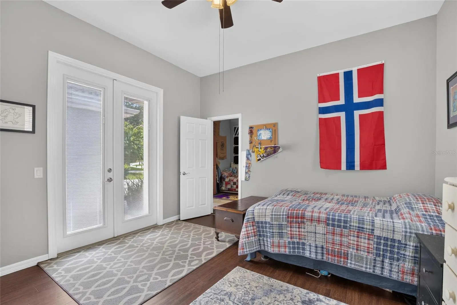 Guest Bedroom DS