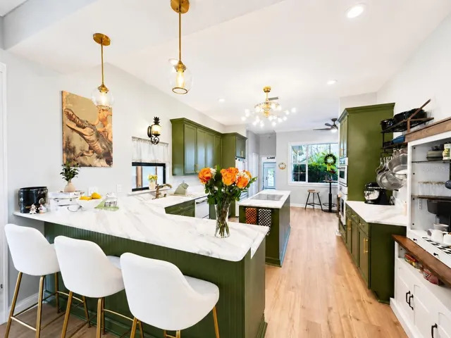 Beautiful updated kitchen