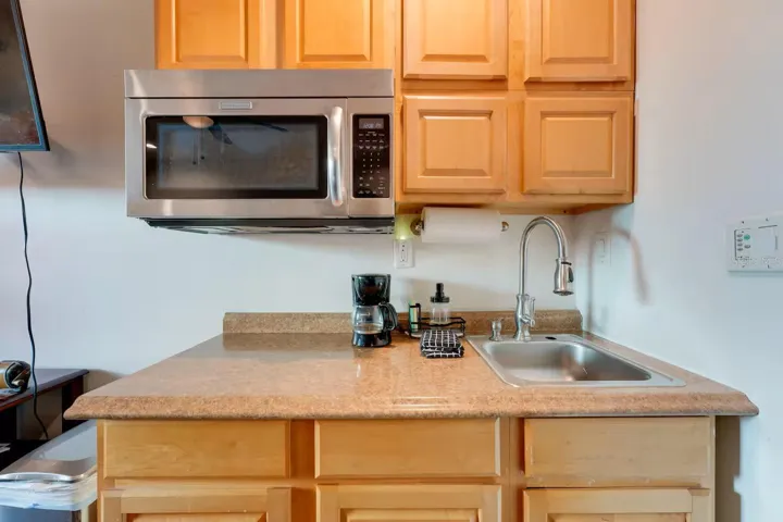 kitchenette in efficiency