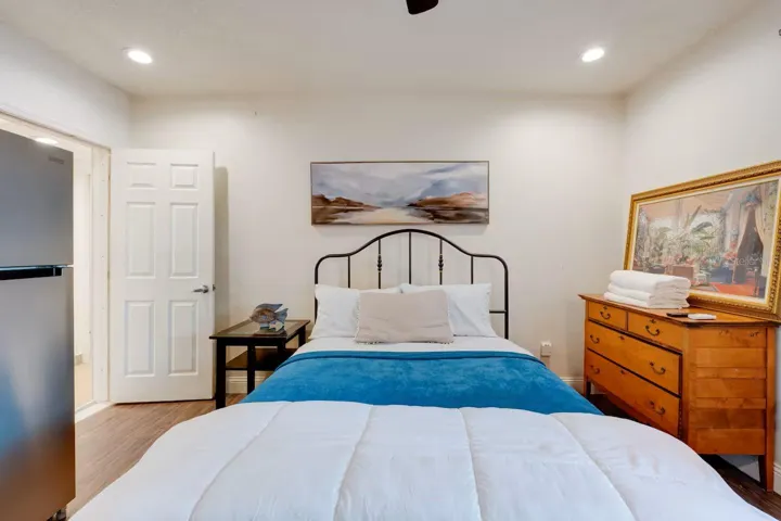 Cozy yet still have room for a fridge in efficiency