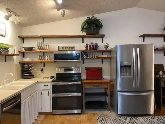New stove with double ovens