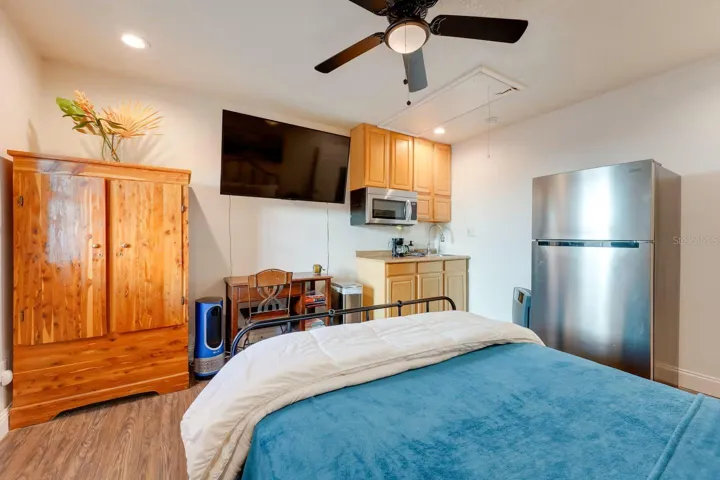 Efficiency apartment