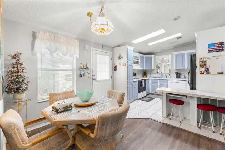 kitchen &amp; dining