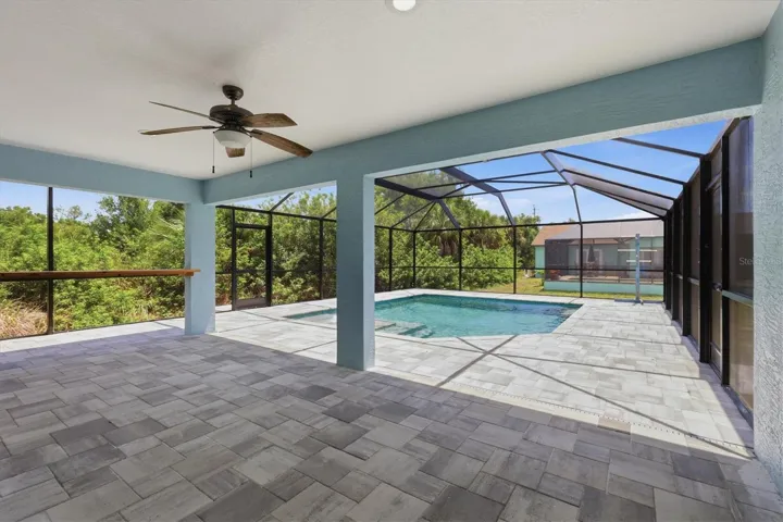 Screened lanai