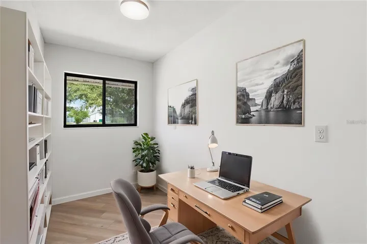 Office /Bonus Room
