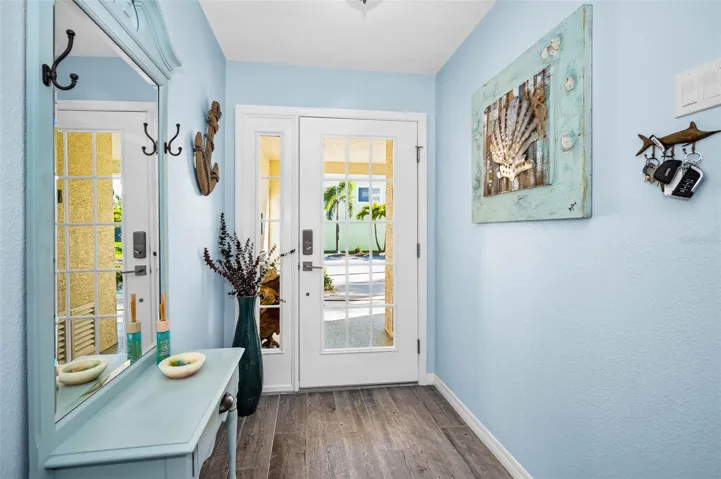 Foyer / Landing