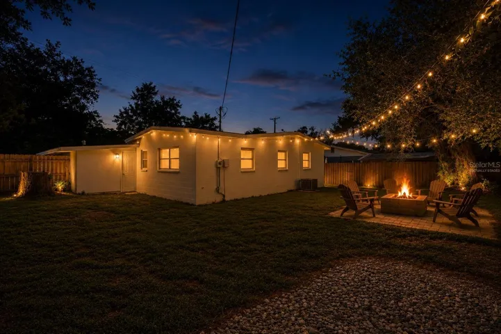 virtually staged backyard.
