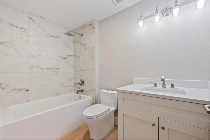 Hallway Bath off Secondary Bedroom