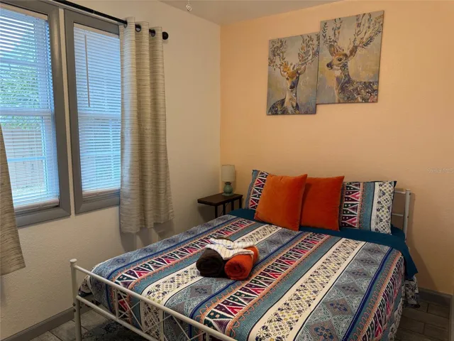 911 Wabash 3rd bed