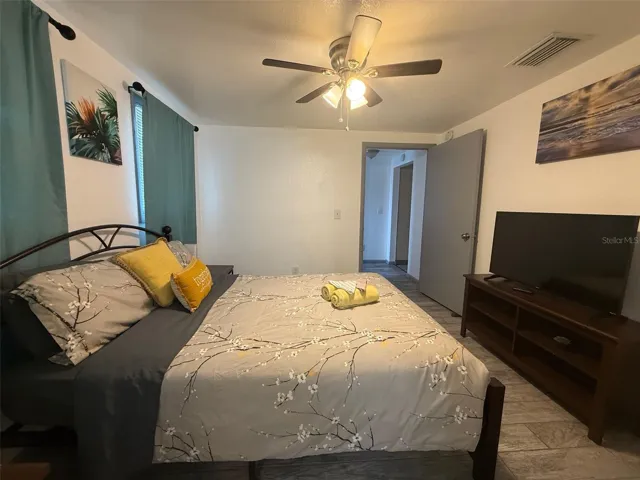 911 Wabash primary bed