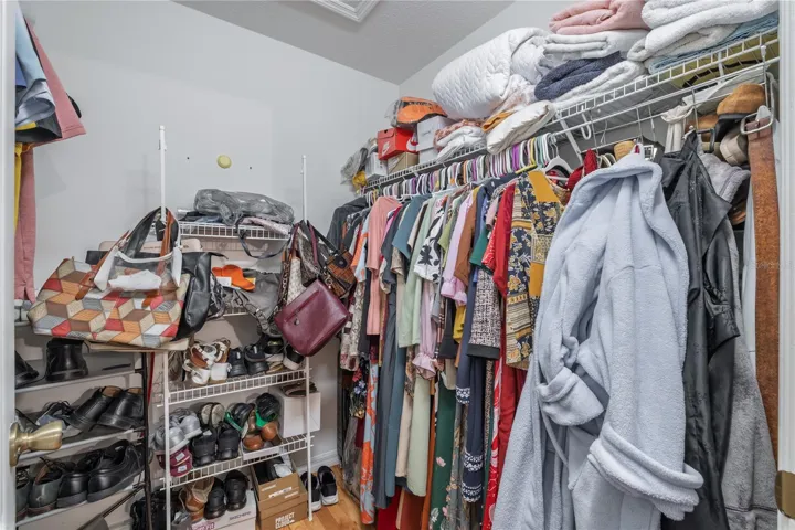 Walk-in closet