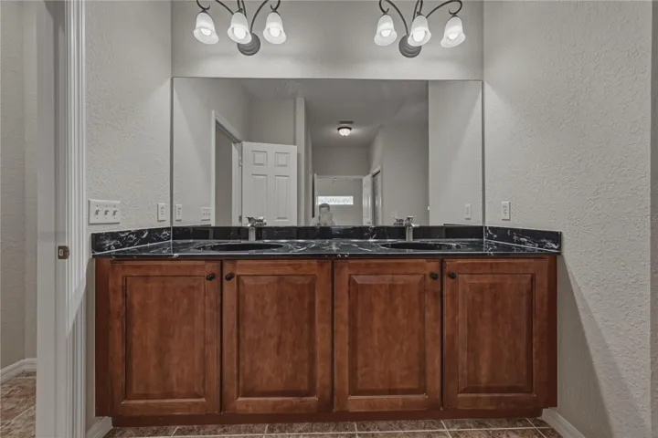 Primary bath