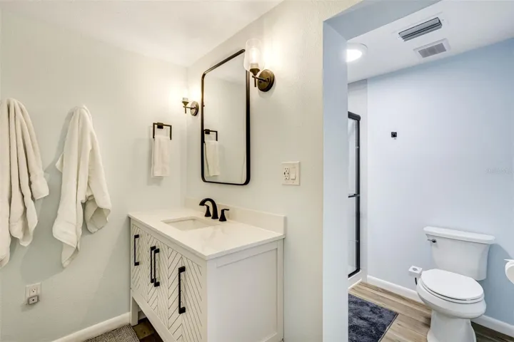 Primary ensuite bathroom