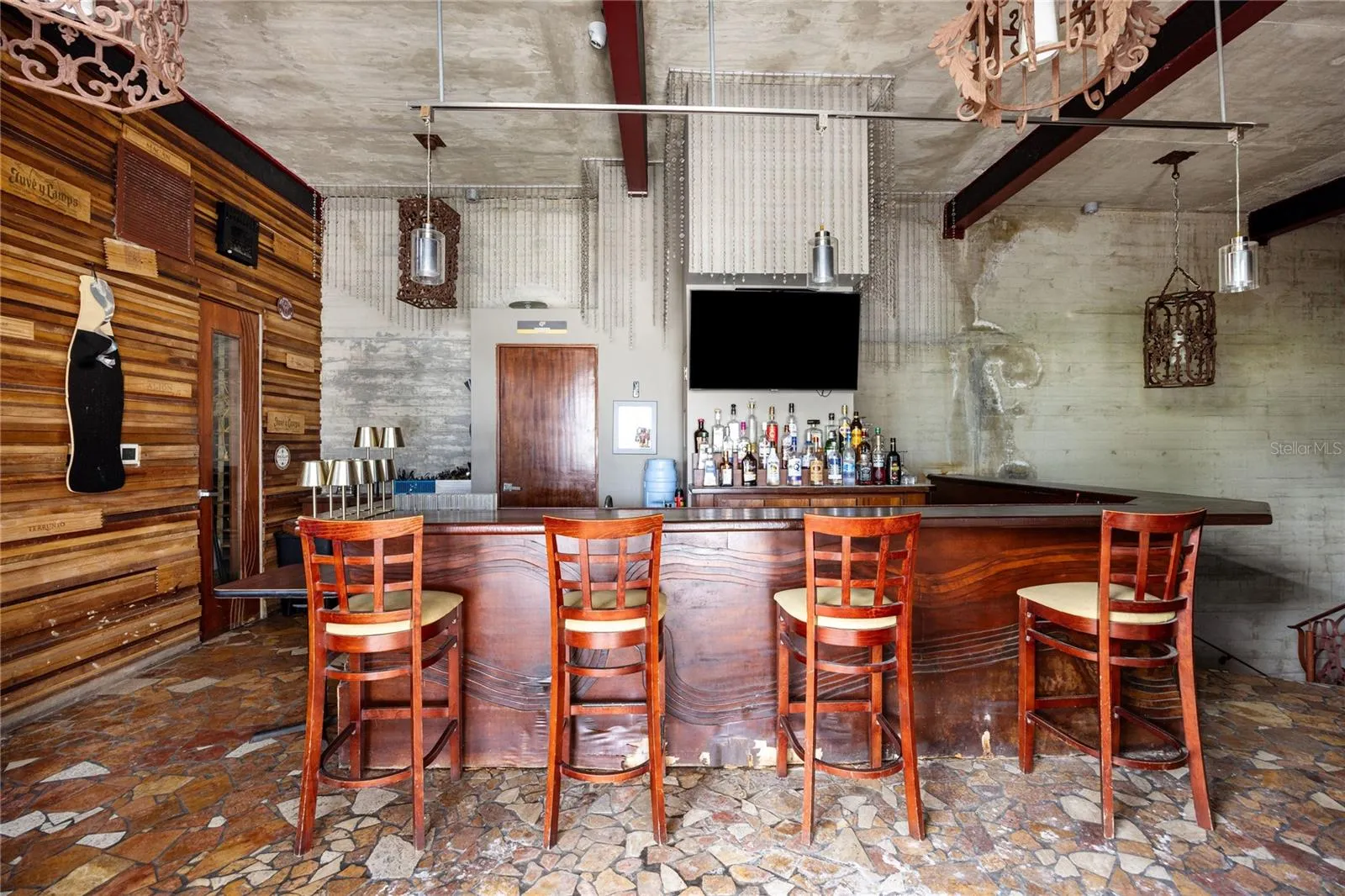 Back bar Liquor Display