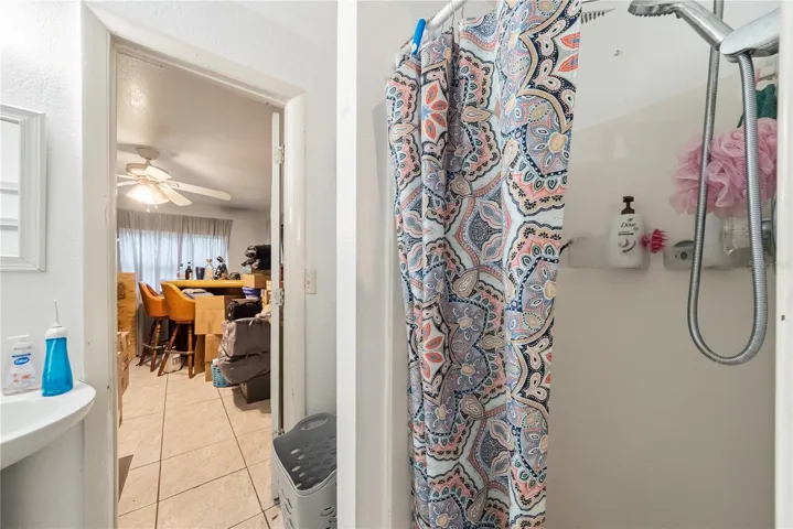 2nd Bathroom