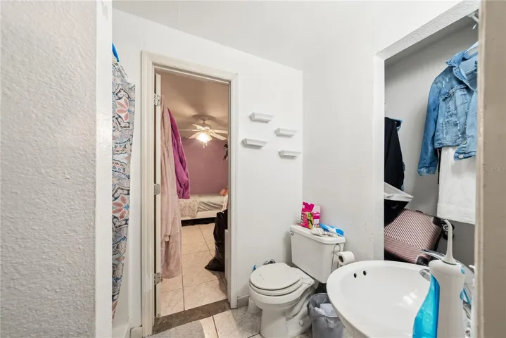 2nd BathroomJack & Jill