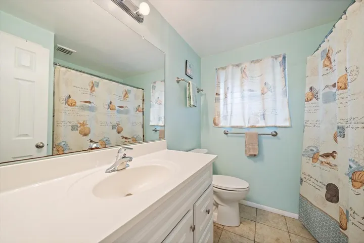 Main Bathroom