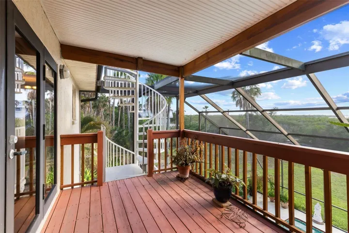 Porch continuation and access spiral