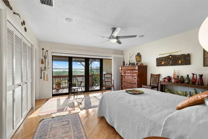 Main Bedroom on suite with access to screened porch
