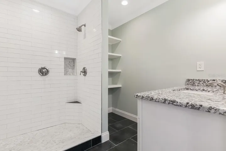 1505 Catherine St - Main House, Primary Bathroom