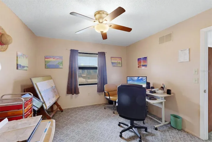 Guest bedroom
