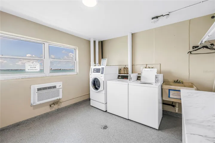Communal laundy on 6th floor
