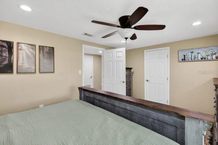 Downstairs bedroom.