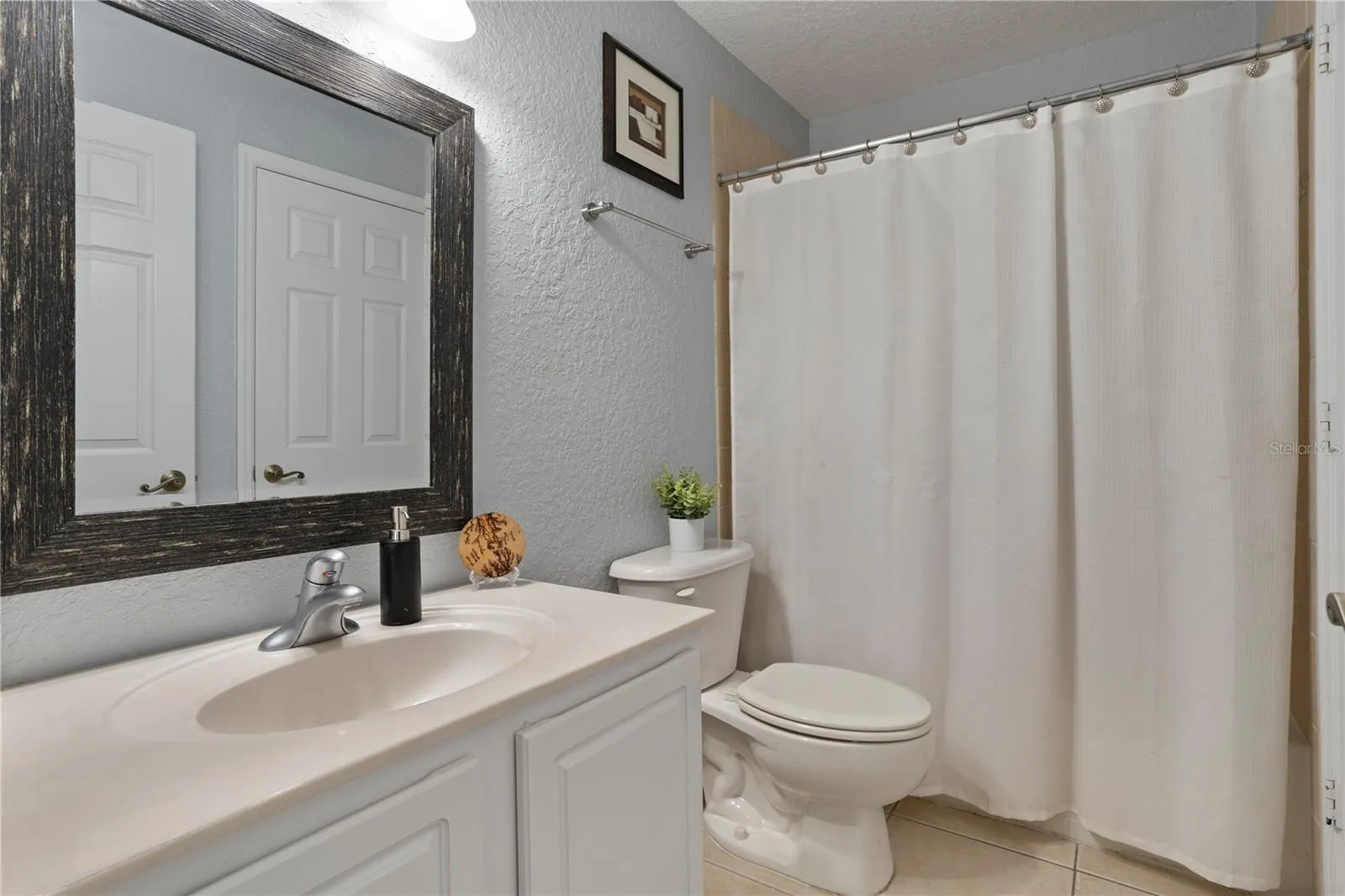 Secondary Bath