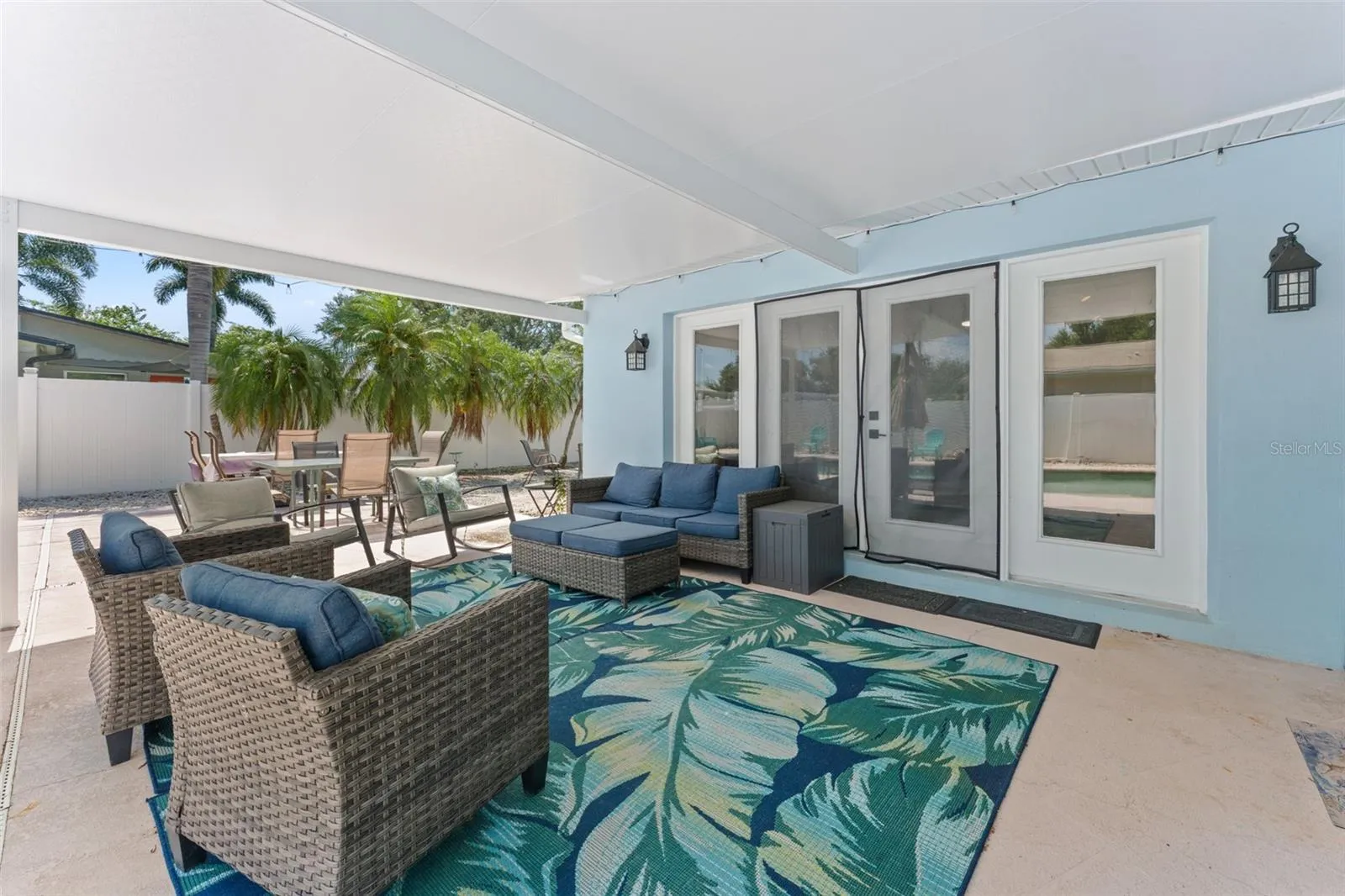 Covered patio off family room