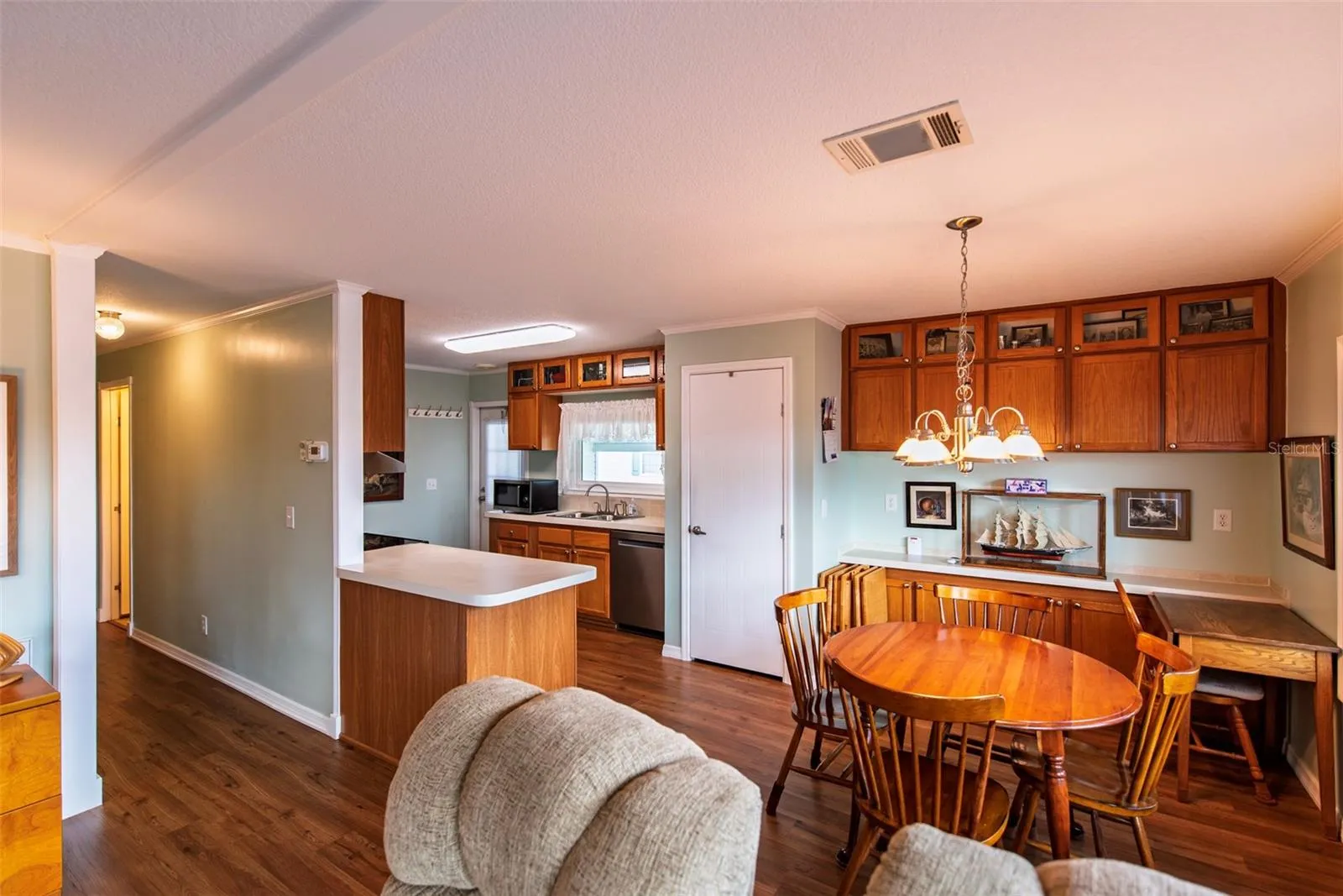 Kitchen / Dining