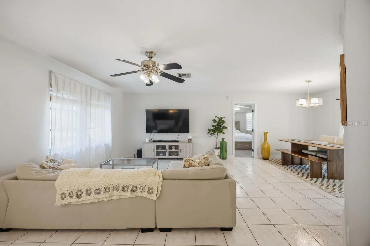 Bright and spacious open-concept living and dining area
