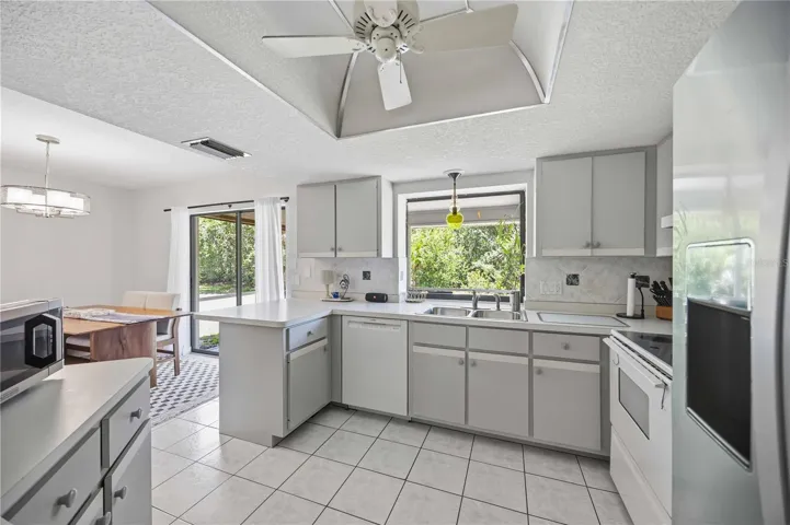 Kitchen with pass through