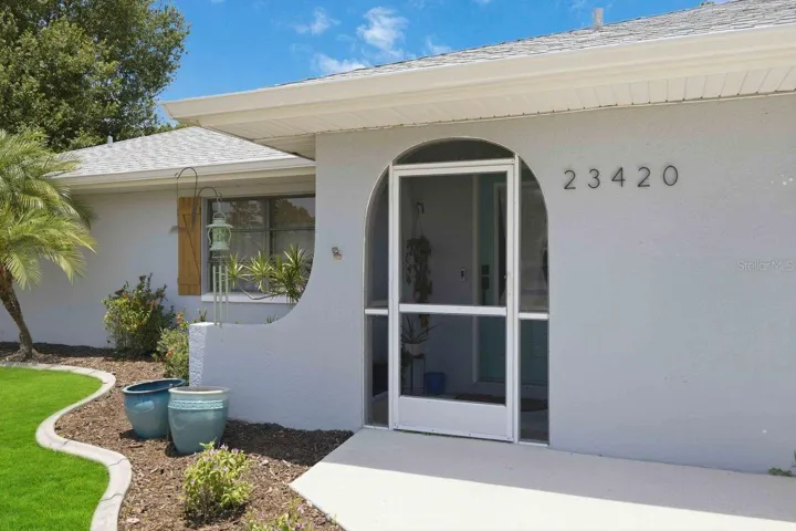 Charming and quaint front entry