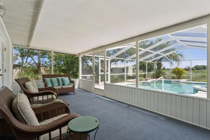 Large Screened-in Lanai