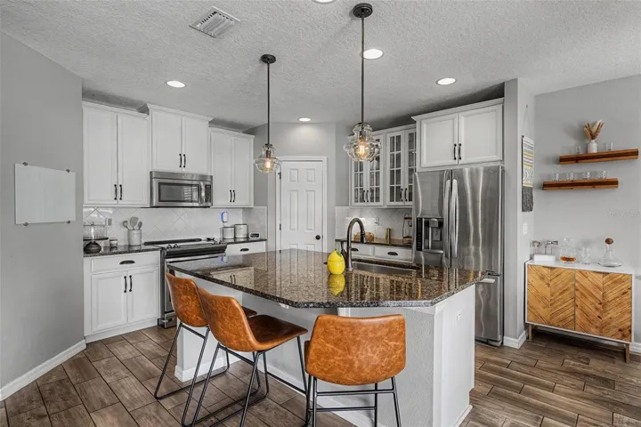 All stainless appliances