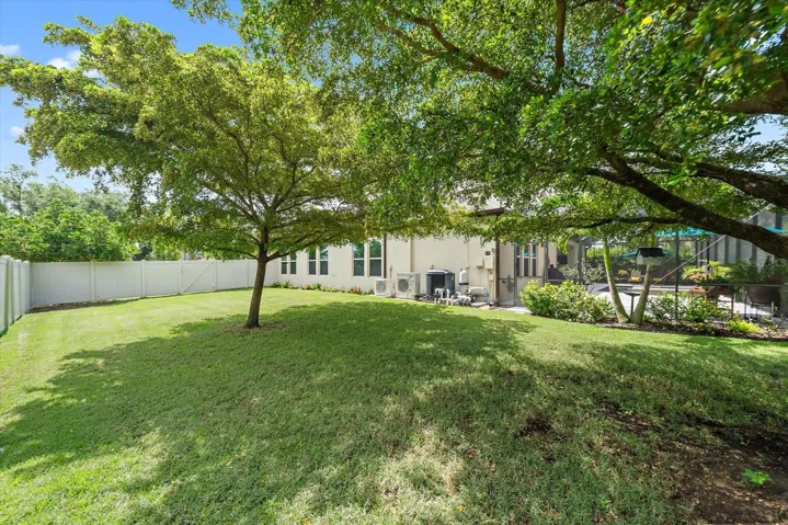 side yard approximately 100x34